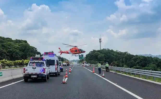 满洲里高速公路汽车救援案例